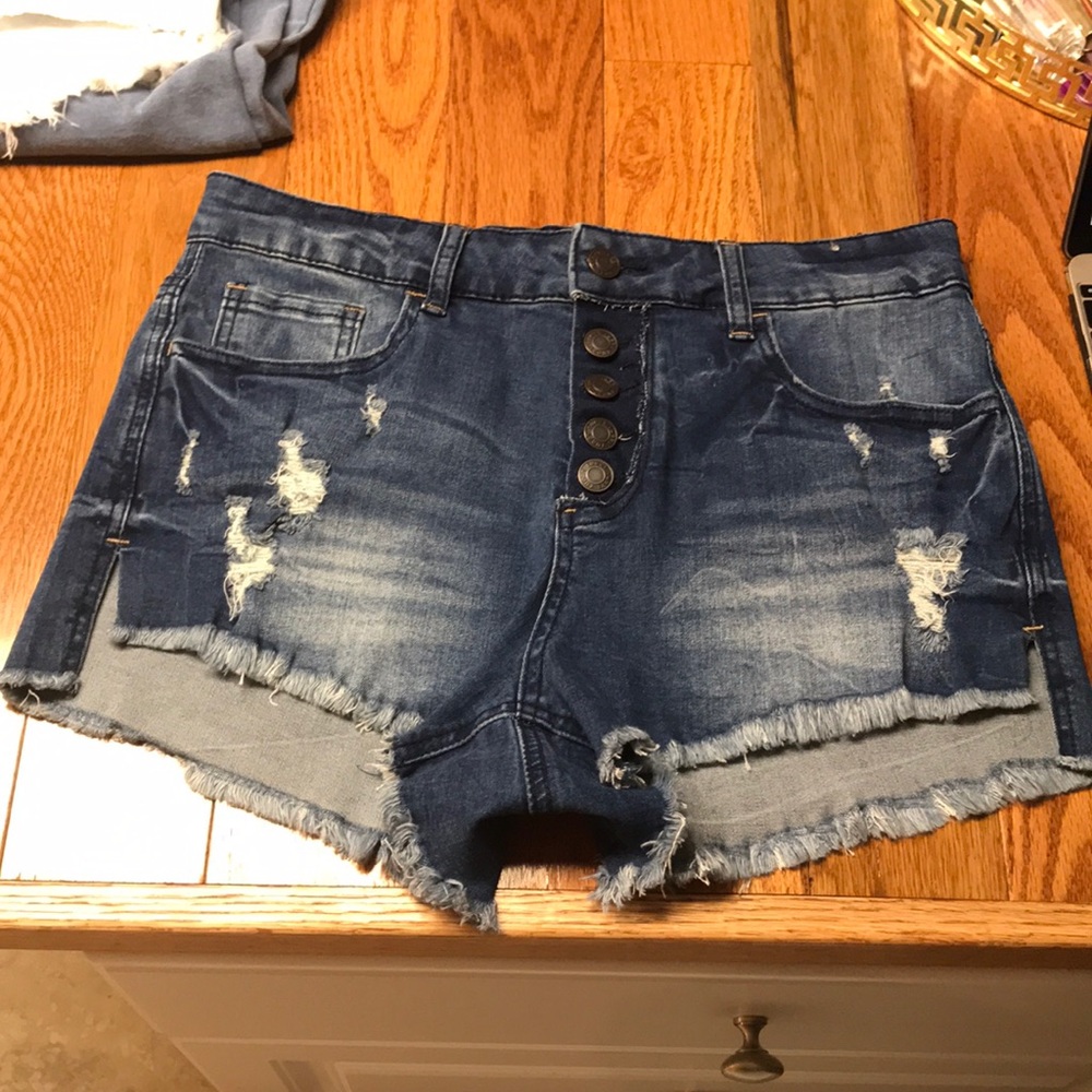 NEVER WORN RUE 21 JEAN shorts